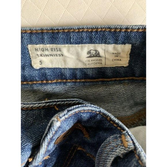 Bullhead Denim Company High Rise Skinniest… - Picture 5 of 8